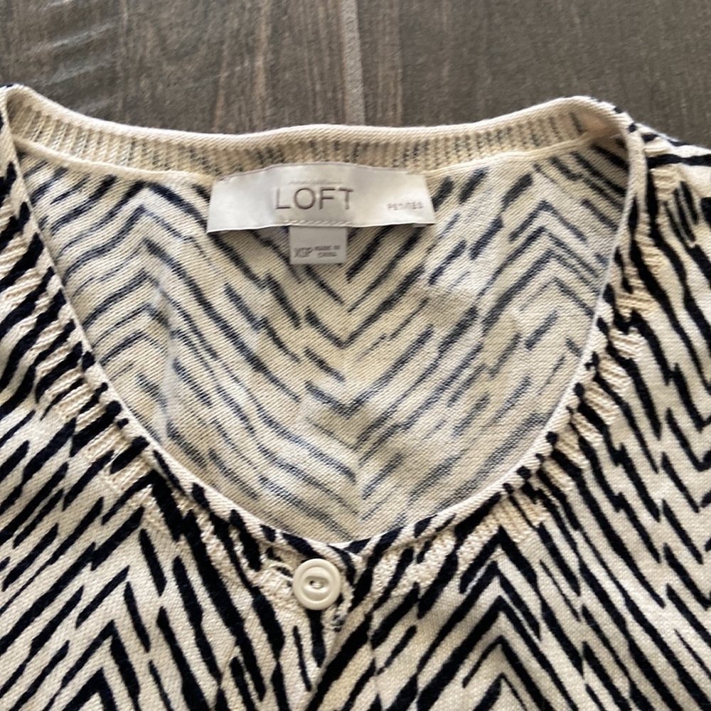 Loft - Button Down Cardigan - Picture 3 of 8